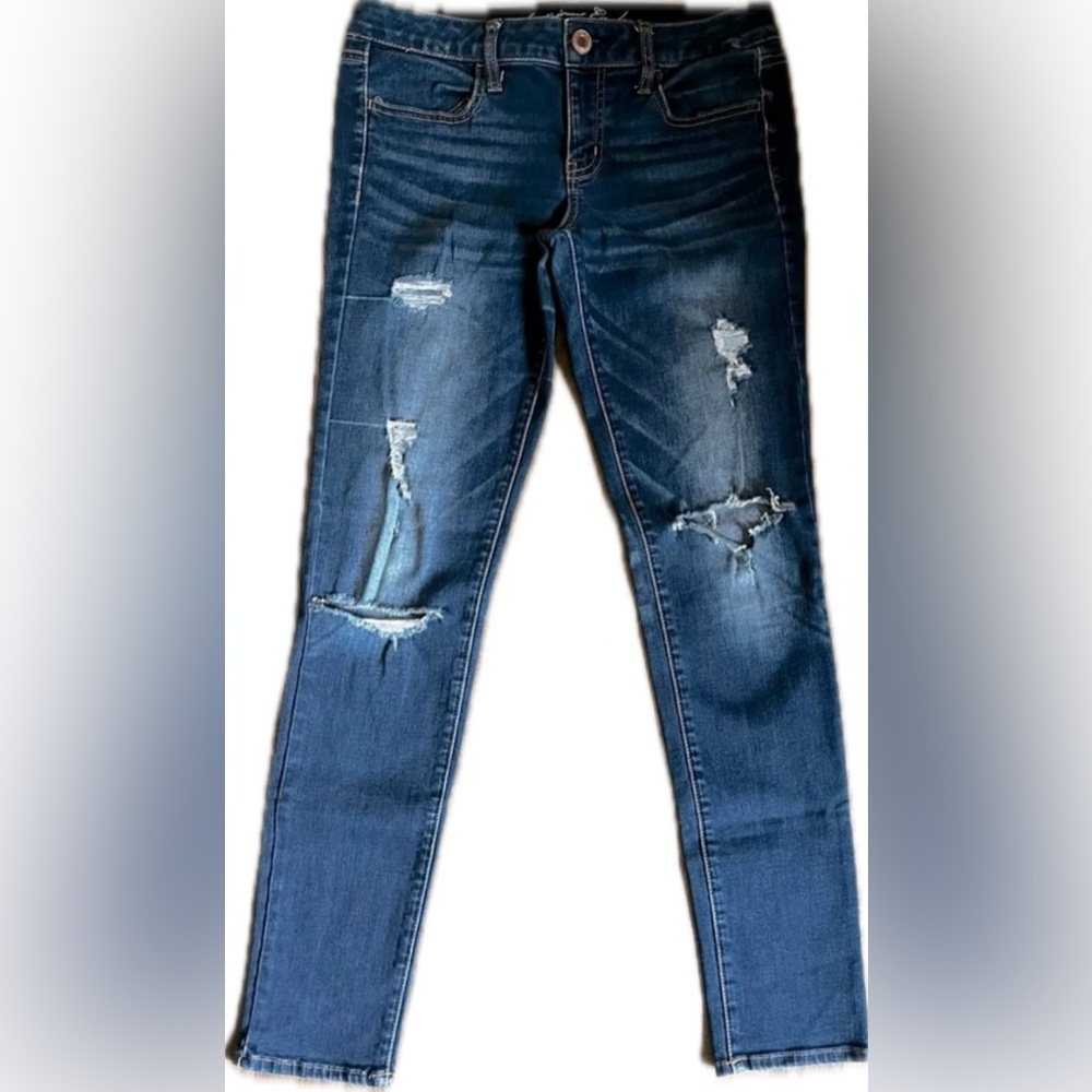 American Eagle distressed skinny fit Jeggings.  Women’s size 8.